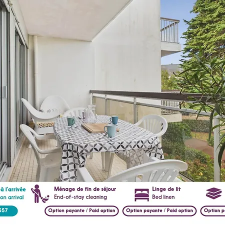 200m De La De La Baule, 4 Adultes 1 Enfant