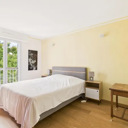 200m De La De La Baule, 4 Adultes 1 Enfant * La Baule-Escoublac