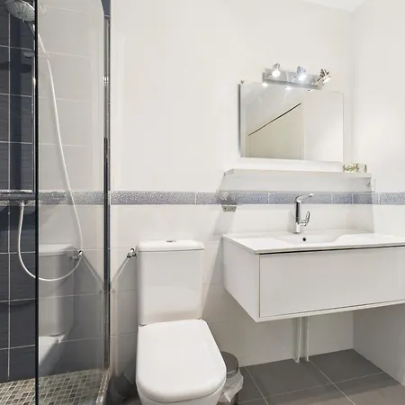 Appartement 200m De La De La Baule, 4 Adultes 1 Enfant *