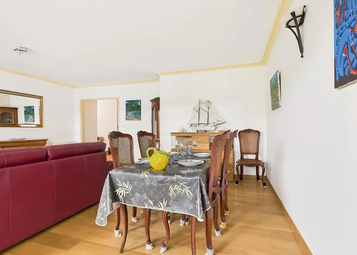 200m De La De La Baule, 4 Adultes 1 Enfant Apartment
